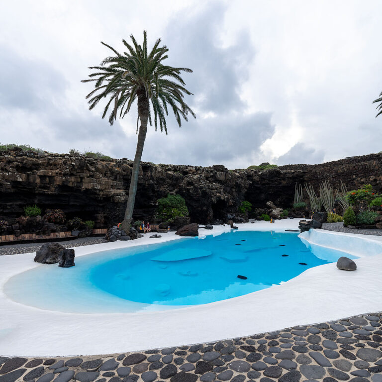 lanzarote caves blue pool